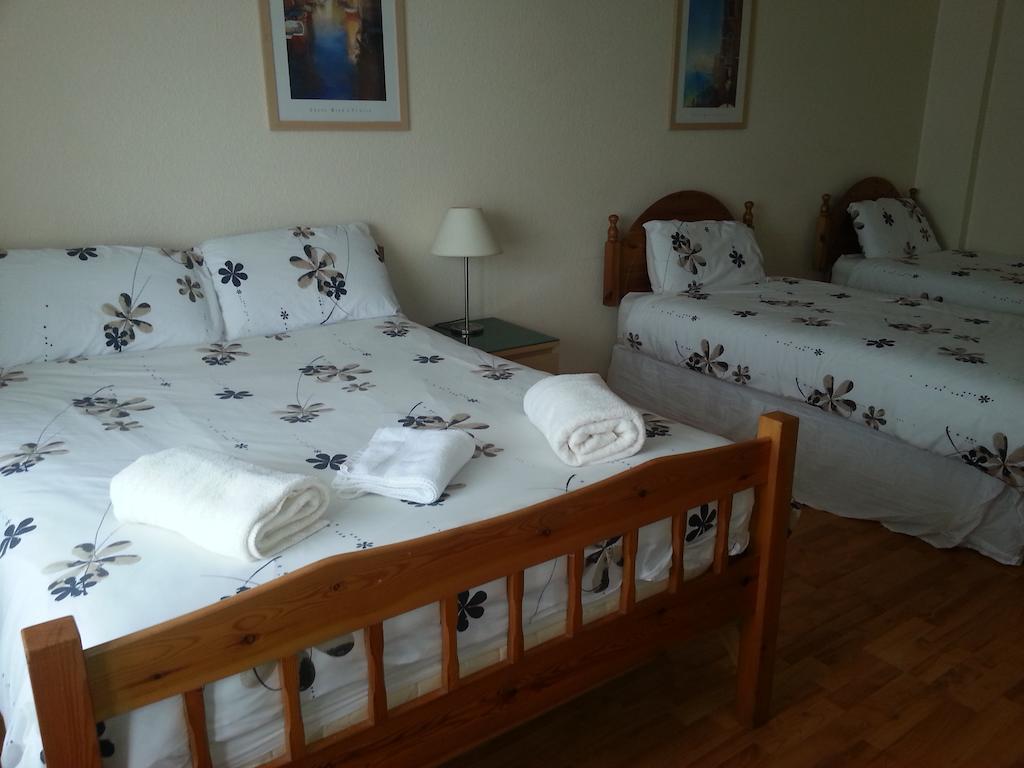 Llanion Lodge Saint Florence Cameră foto